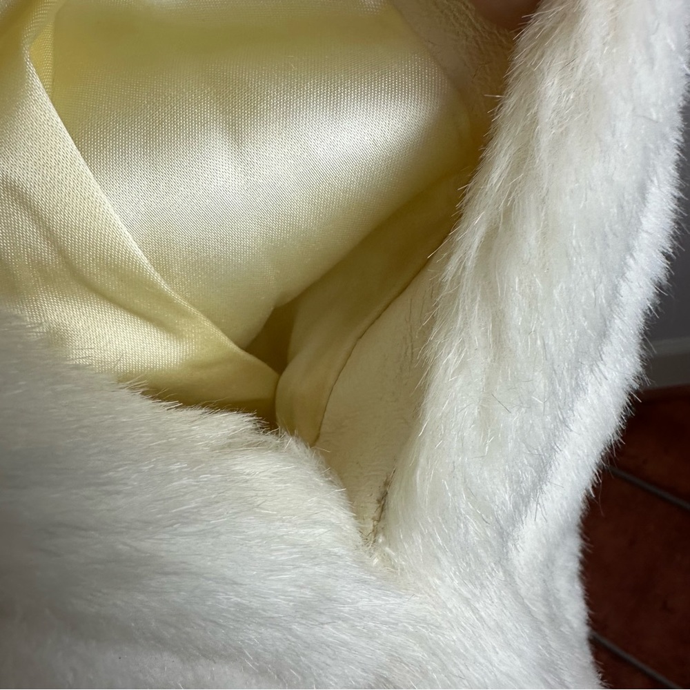 Vintage Monterey Faux Fur Coat - Picture 6 of 10